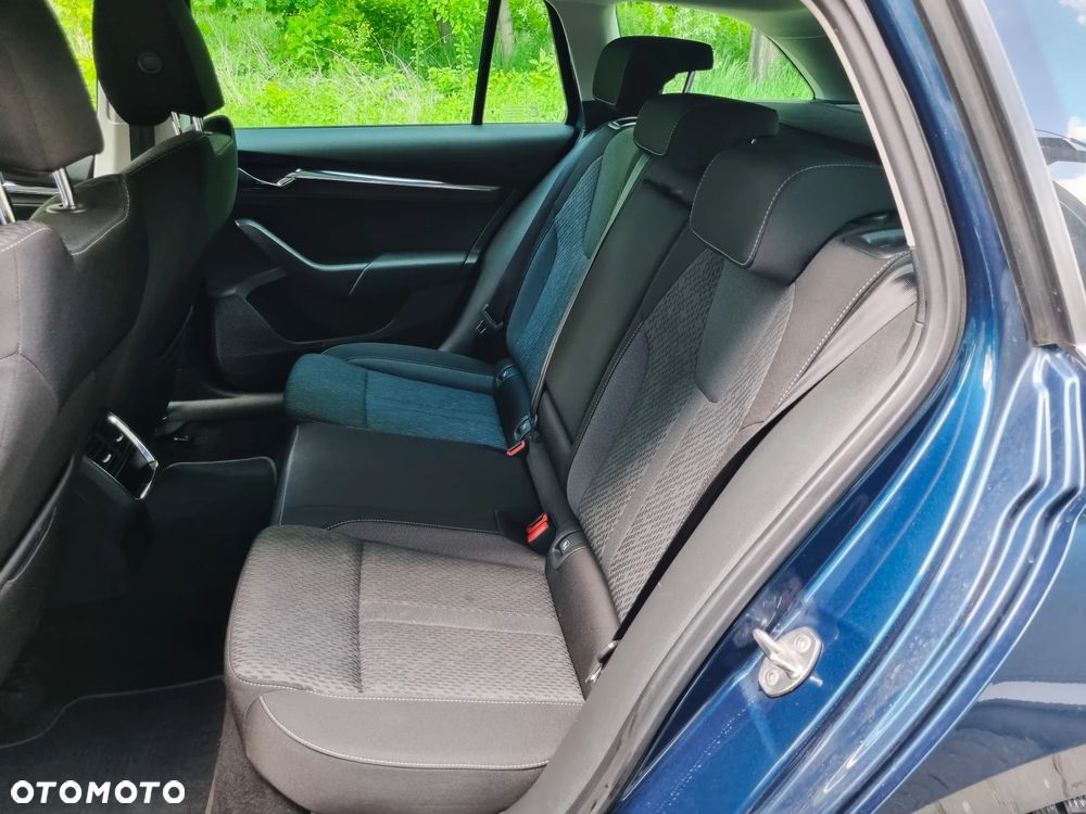 Skoda Octavia 2.0 TDI SCR Style DSG - 29
