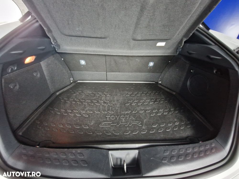Toyota C-HR - 26