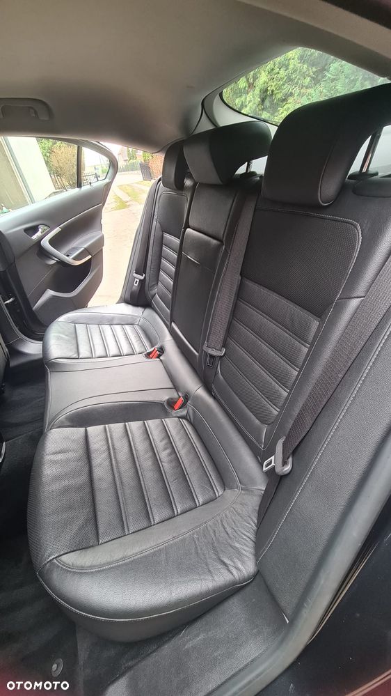 Opel Insignia - 15