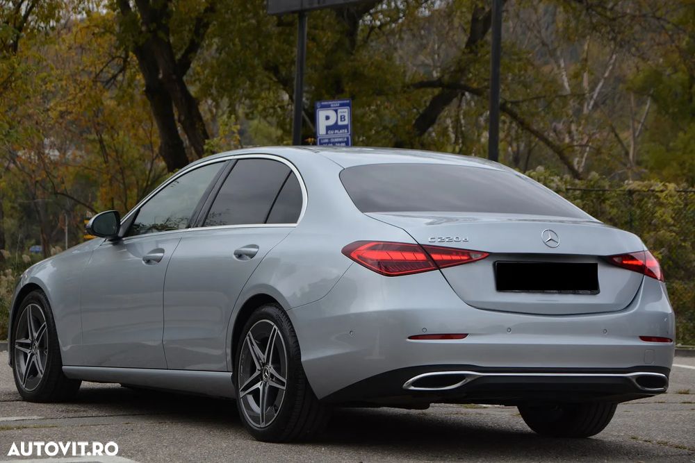 Mercedes-Benz C 220 d T 9G-TRONIC AMG Line - 23