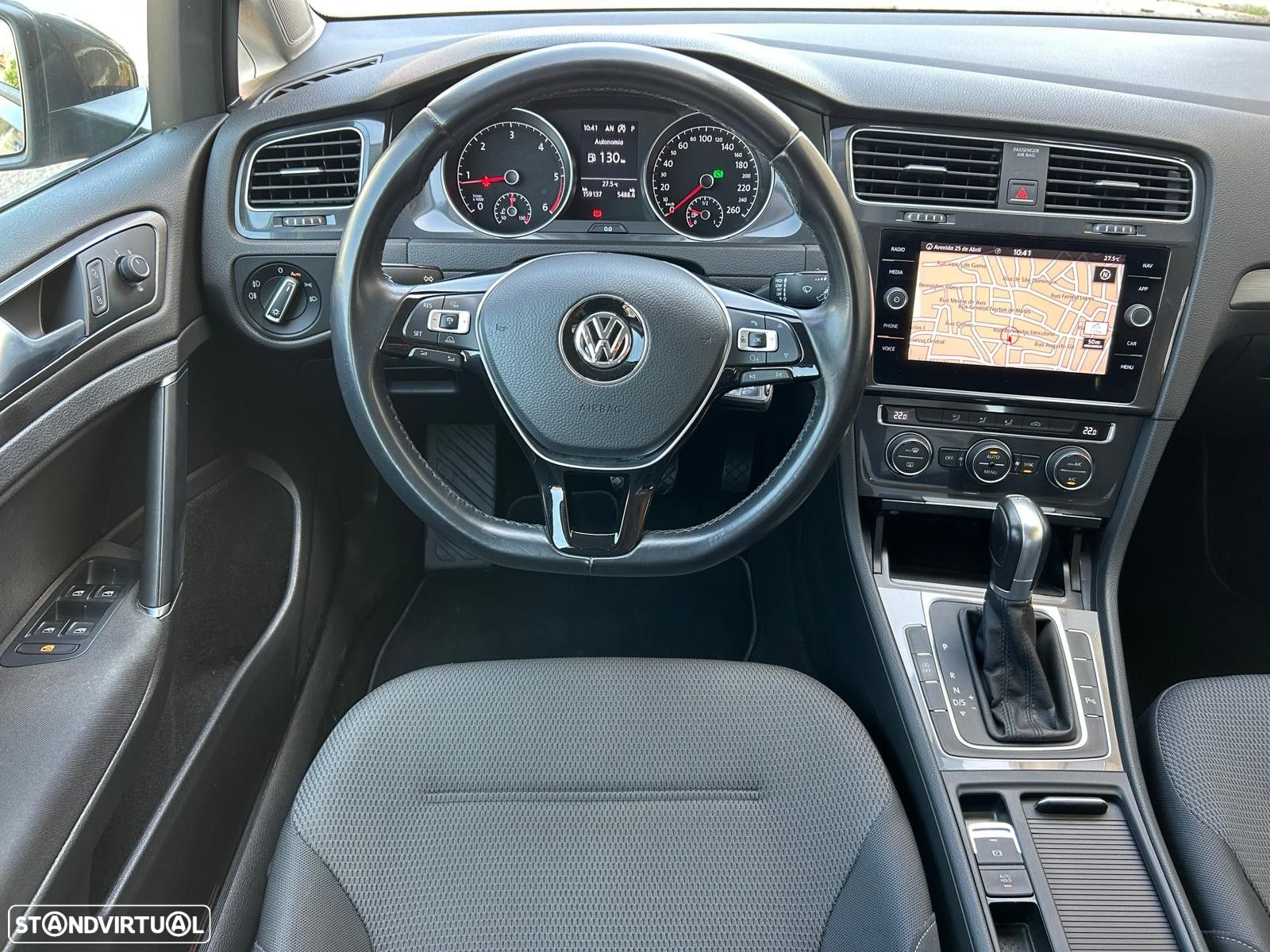 VW Golf Variant 1.6 TDi Confortline DSG - 21