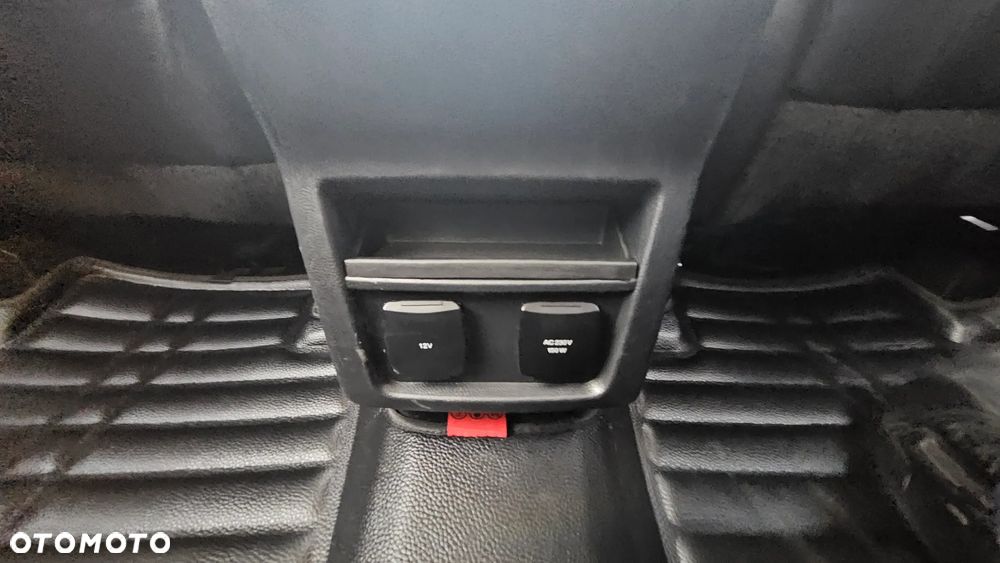 Ford S-Max 2.0 TDCi Titanium PowerShift - 12
