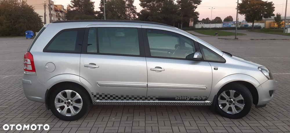 Opel Zafira - 9
