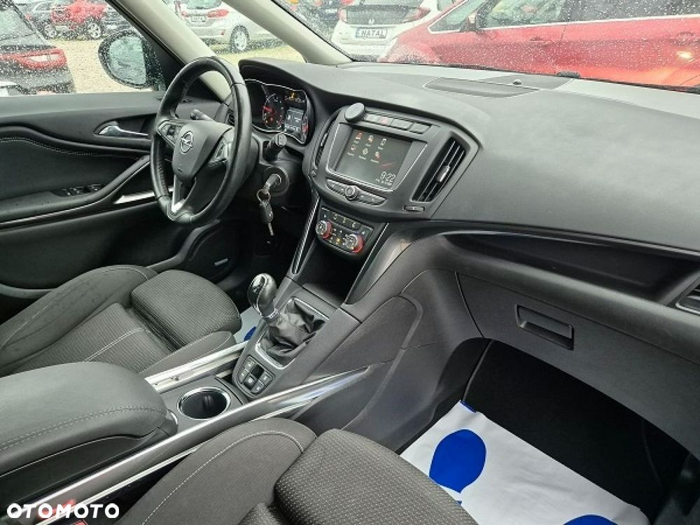 Opel Zafira - 20