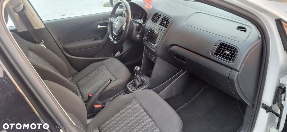 Volkswagen Polo 1.0 (Blue Motion Technology) Comfortline - 15