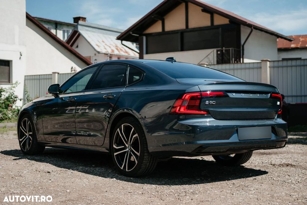 Volvo S90 - 2