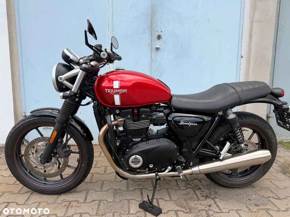 Triumph Street Twin - 4