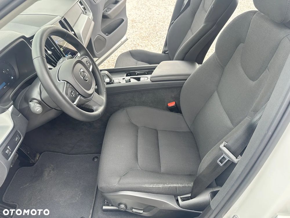Volvo XC 60 T4 Momentum Pro - 7