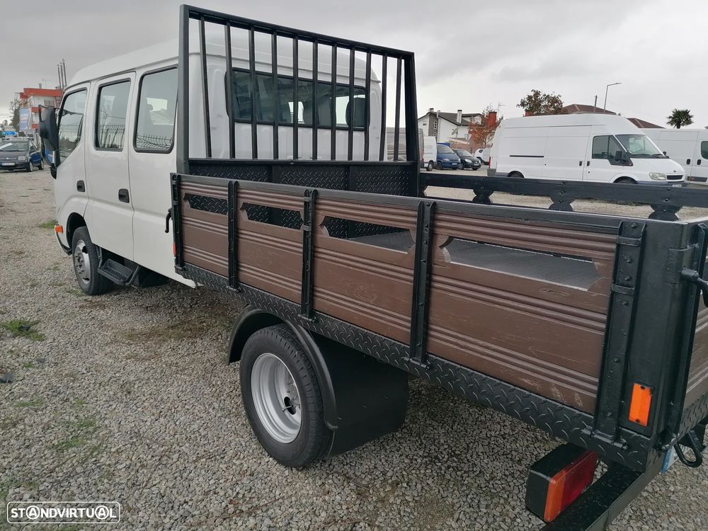 Toyota Dyna C/Tripla - 4