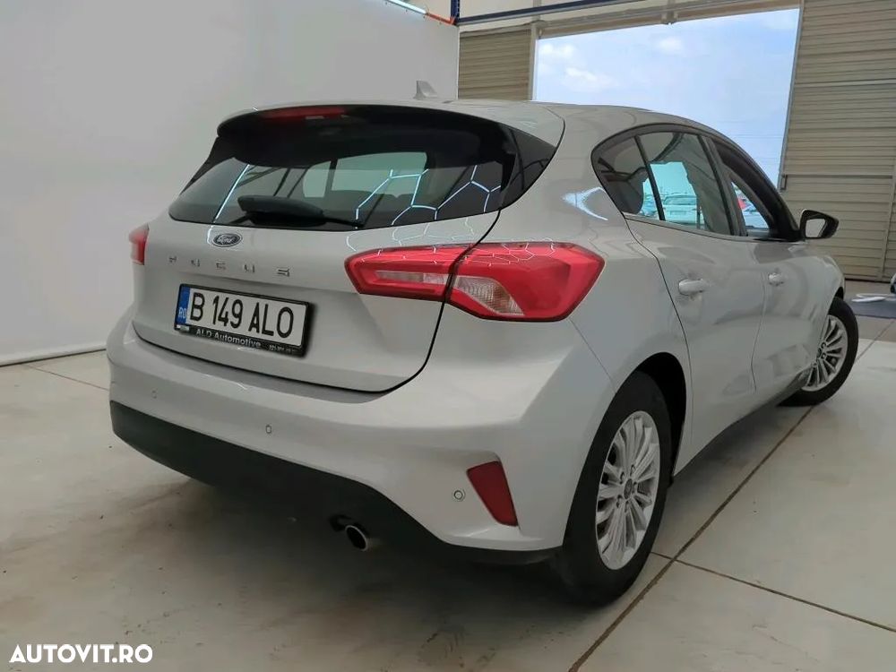 Ford Focus - 2