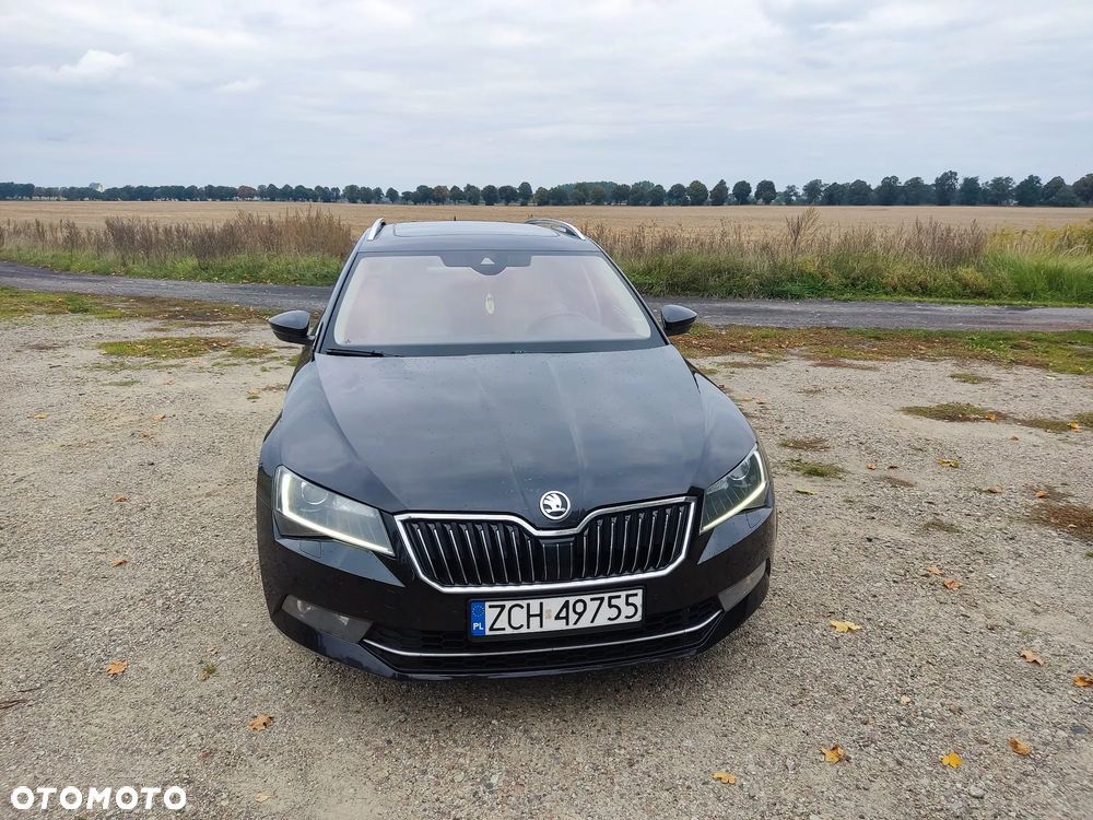 Skoda Superb 2.0 TSI 4x4 L&K DSG - 9