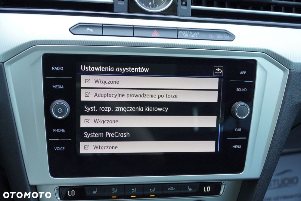 Volkswagen Passat - 22