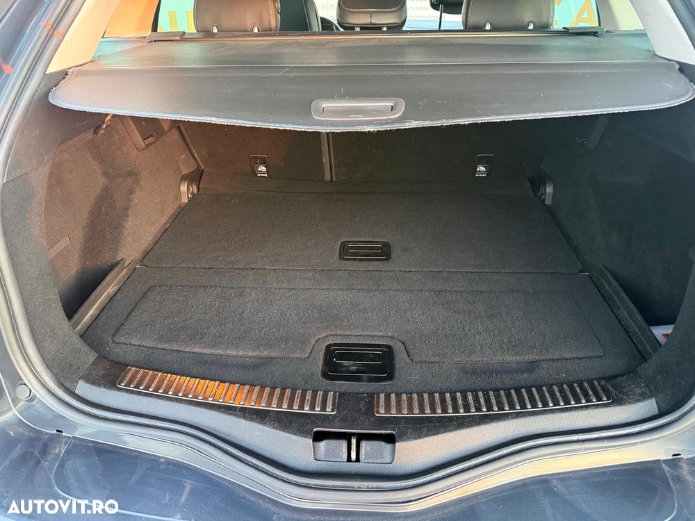 Renault Megane ENERGY dCi 110 EDC BOSE EDITION - 18