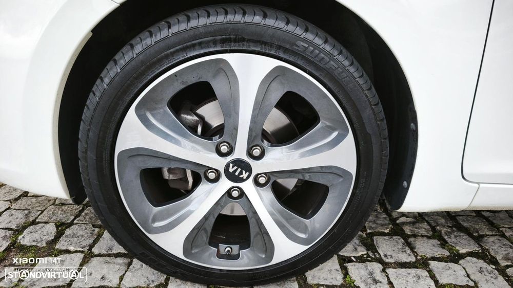 Kia Carens 1.7 CRDi ISG TX Aut. - 12