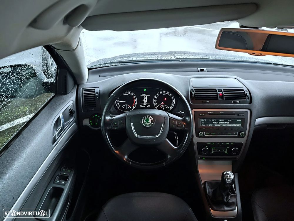 Skoda Octavia 1.6 TDI Ambiente - 6