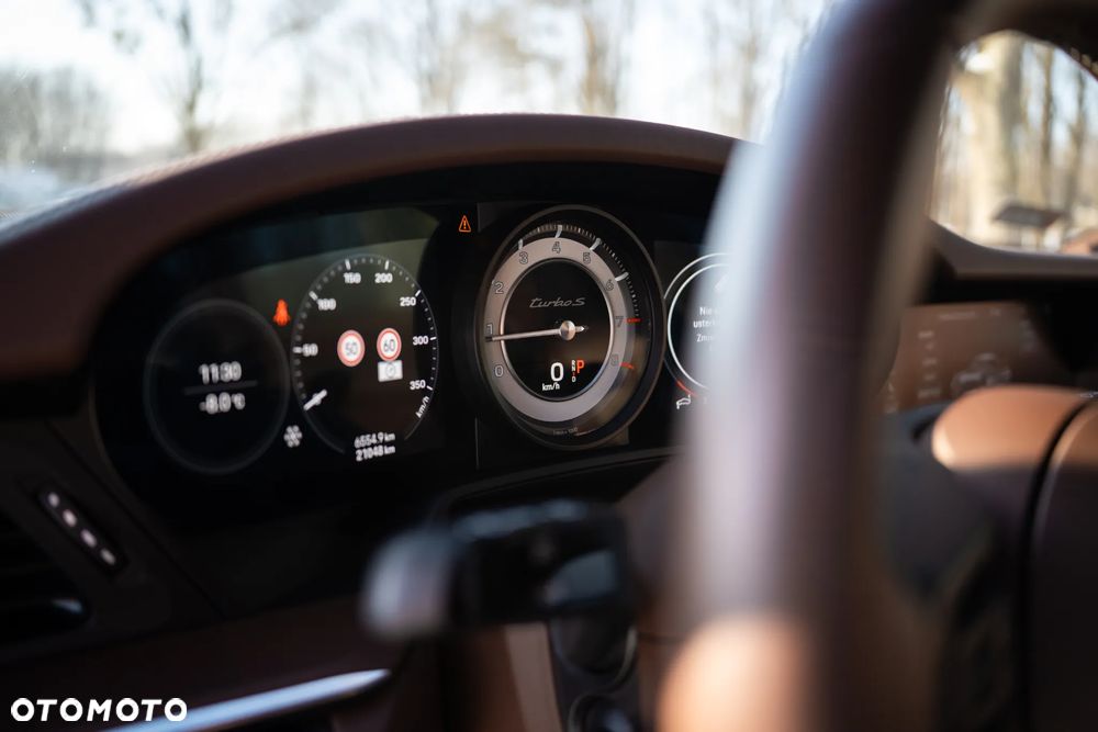 Porsche 911 Turbo S - 33