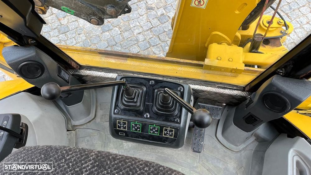 Caterpillar 428D 428 F TEM 3 BALDES - 12