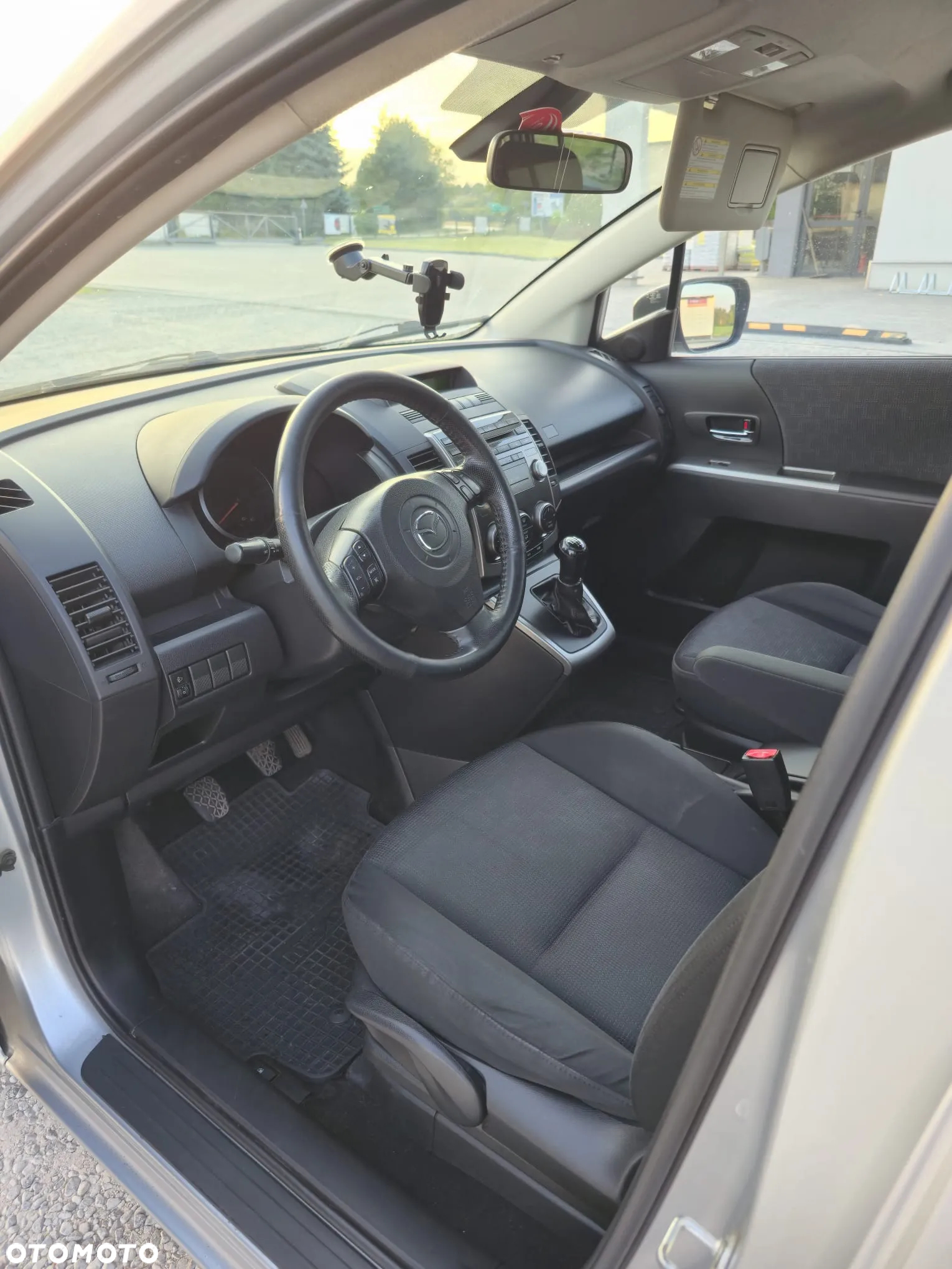 Mazda 5 - 13