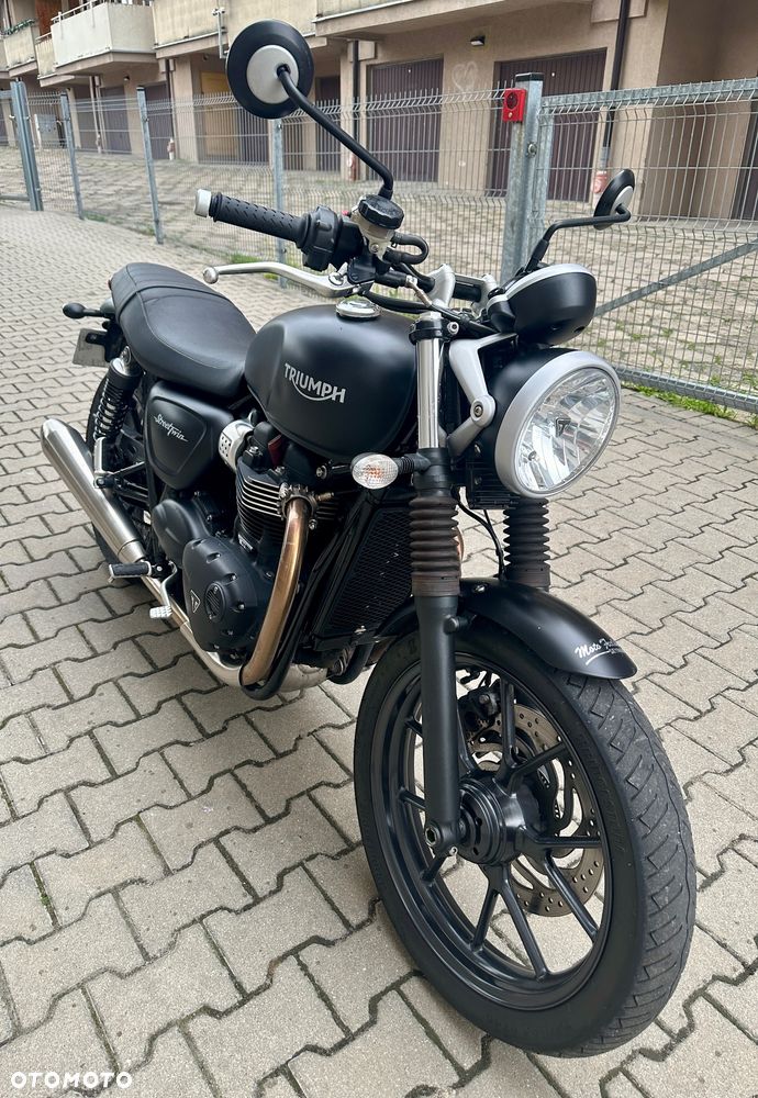 Triumph Street Twin - 7