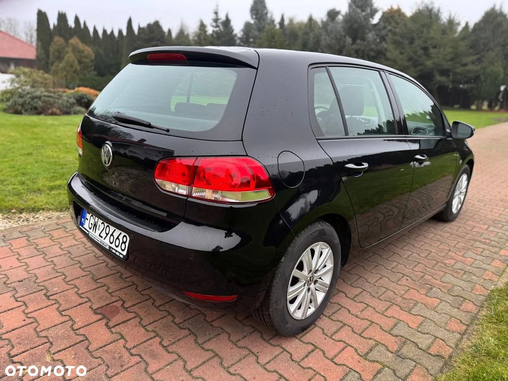 Volkswagen Golf 1.6 TDI BlueMotion Technology Comfortline - 12