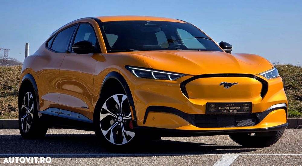 Ford Mustang Mach-E AWD PREMIUM - 1