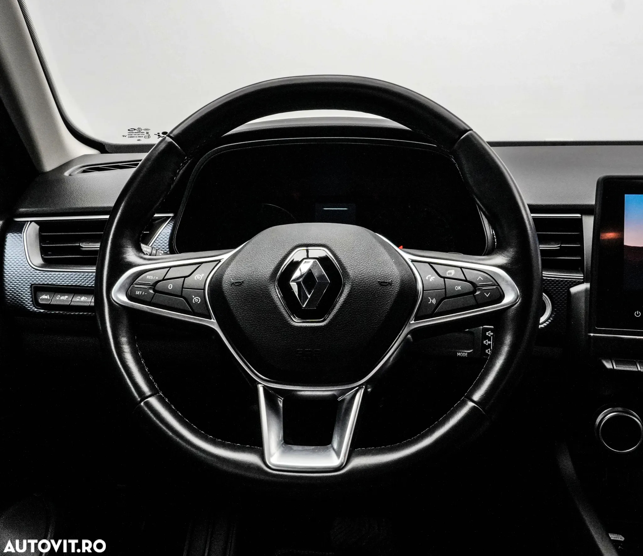 Renault Arkana MHEV 140 EDC Evolution - 17