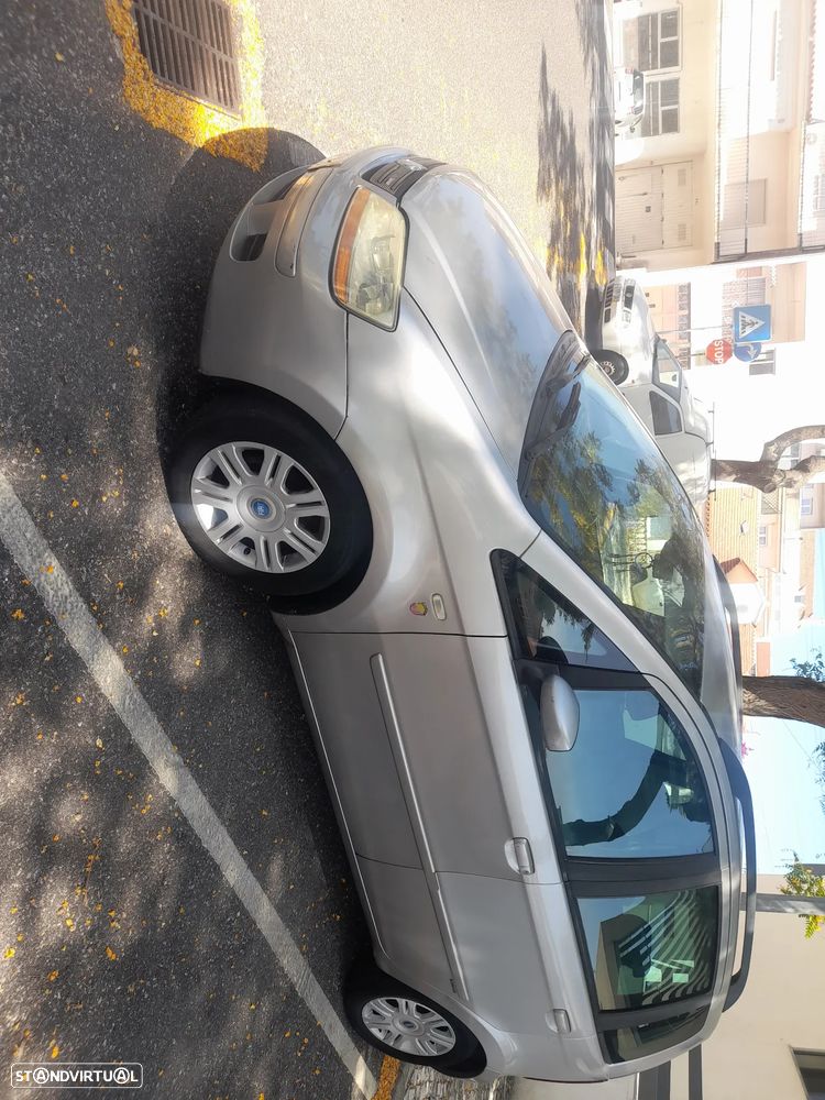 Fiat Idea 1.3 MJ Active - 2