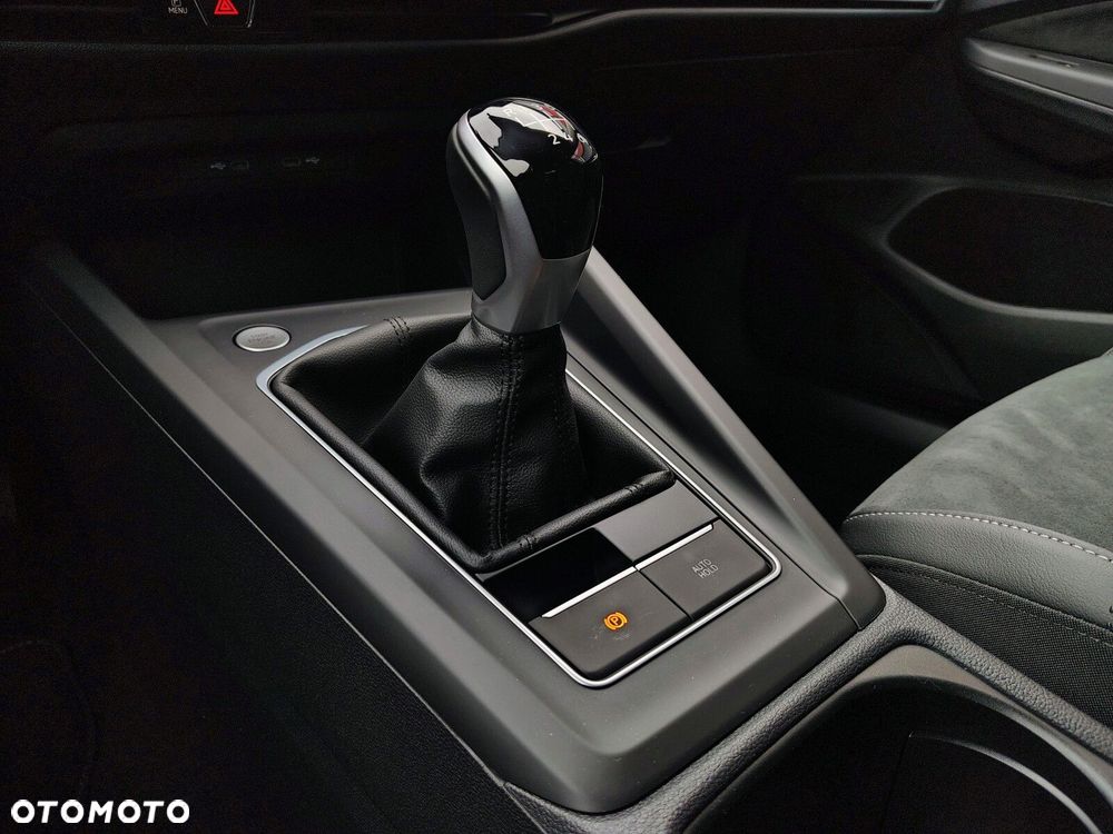 Volkswagen Golf Variant - 19