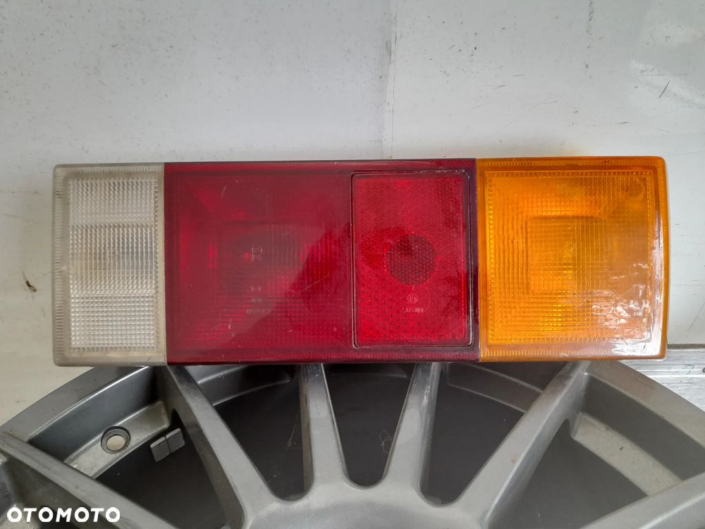Lampa prawy tył Volkswagen Scirocco MK1 Hella 531945096 - 1
