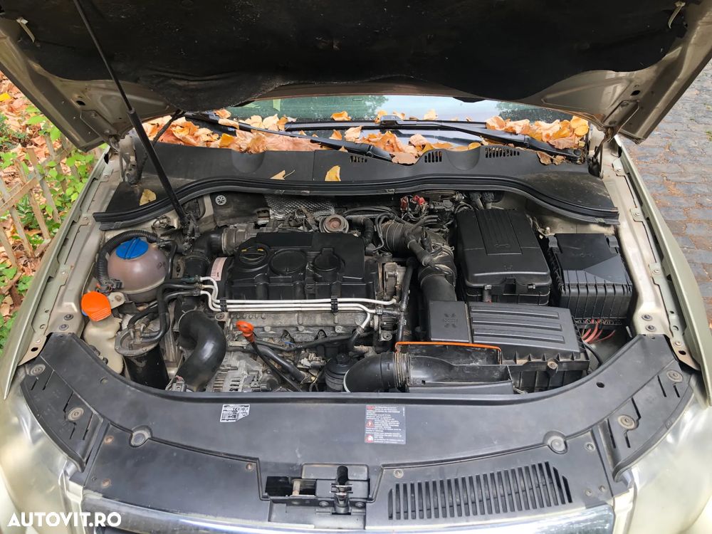 Dezmembrez VW Volkswagen Passat B6 break bej galben auriu 2.0 BMP manual 140cp - 6