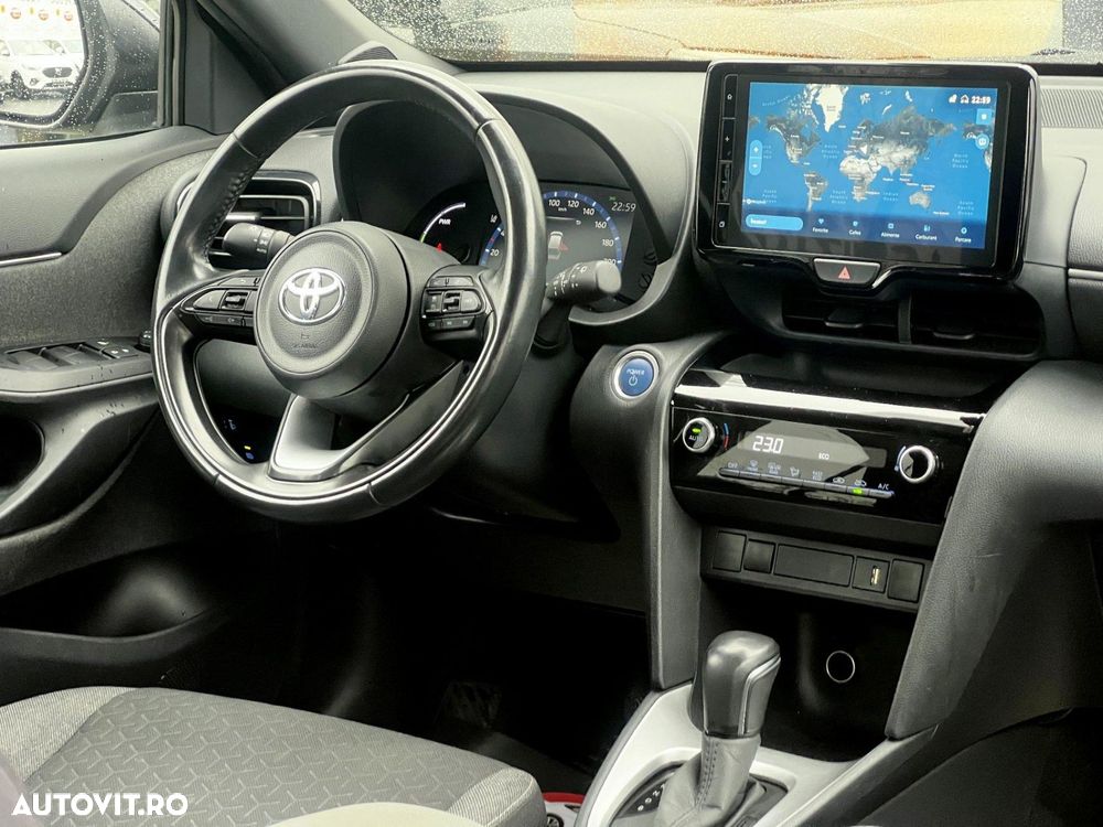 Toyota Yaris Cross - 8