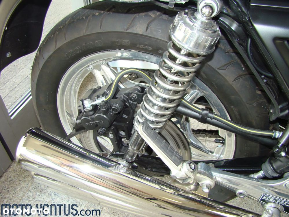 Honda CBX - 24