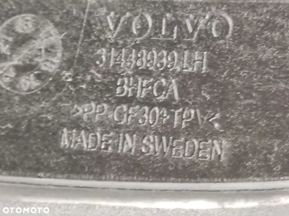 VOLVO XC40 17-21r Listwa Szyby Prawa i Lewa - 9