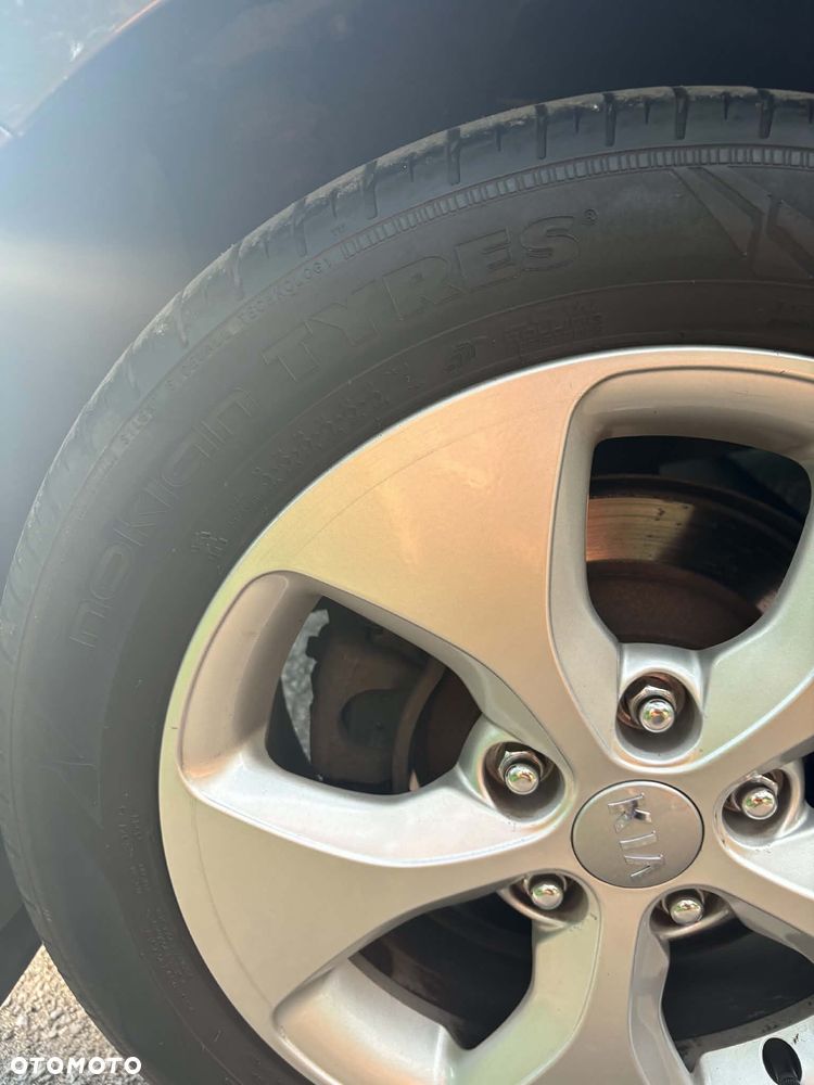 Kia Carens 1.7 CRDi M - 5