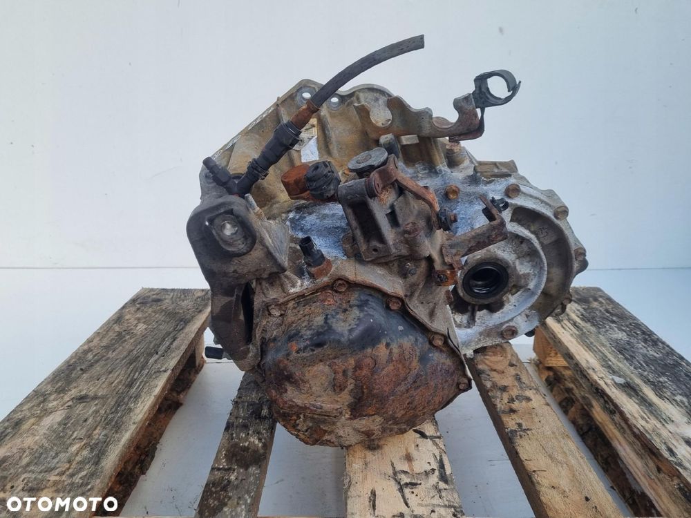 Suzuki SX4 SX-4 1.6 16V MANUALNA SKRZYNIA BIEGÓW manual 79J0 - 5