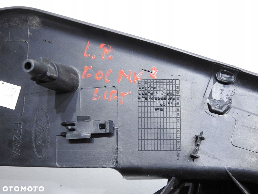 TRÓJKĄT OSŁONA LUSTERKA LEWA FORD FOCUS MK2 LIFT - 4