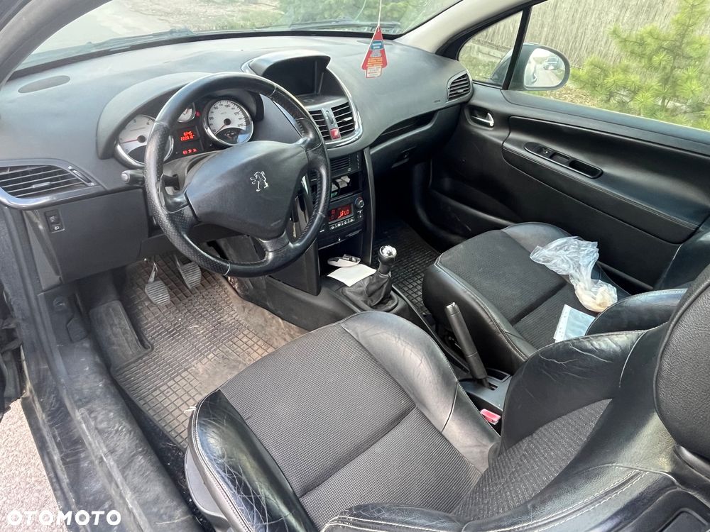 Peugeot 207 90 HDi FAP (Blue Lion) 99G - 11