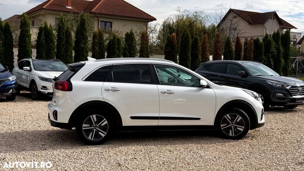 Kia Niro 1.6 GDI HEV 2WD OPF Aut. Vision - 3