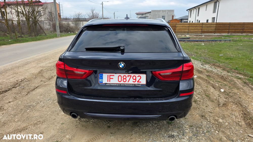 BMW Seria 5 520d Aut. Sport Line - 4