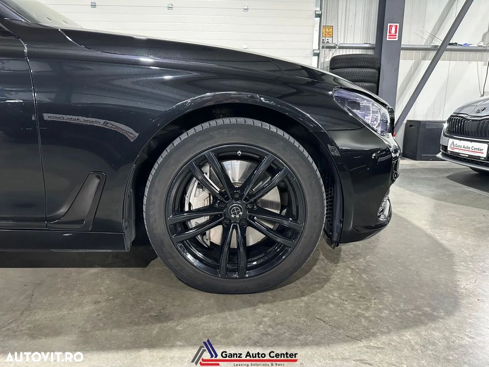 BMW Seria 7 750d xDrive - 38