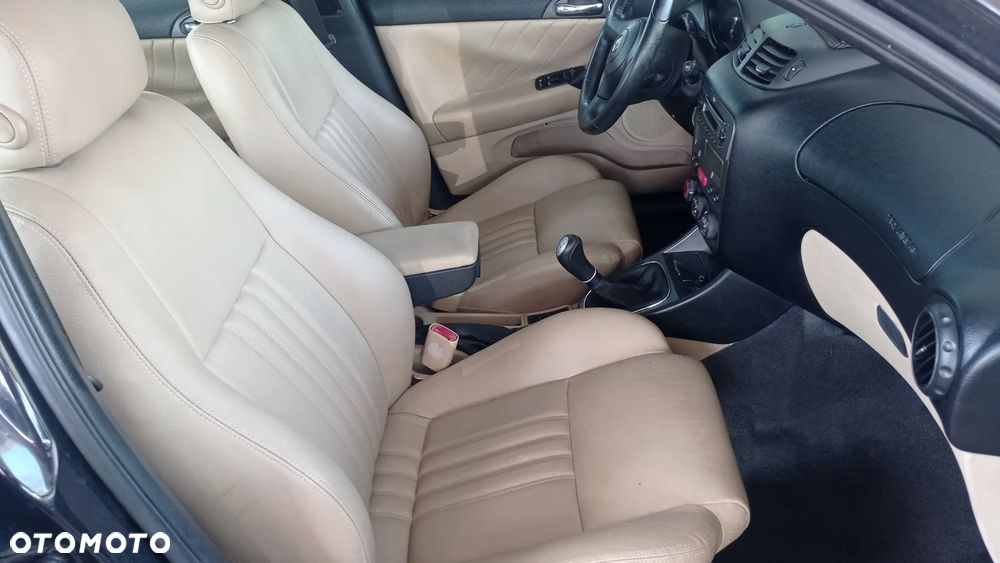 Alfa Romeo 147 - 34