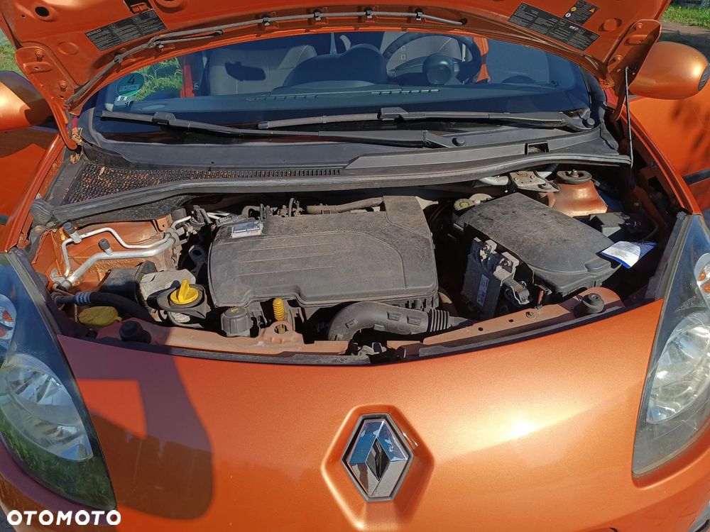 Renault Twingo 1.2 16V Elysee - 21