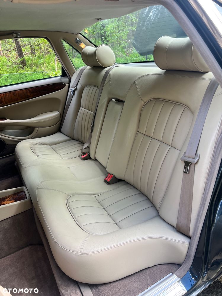 Jaguar XJ Sovereign 4.0 - 23