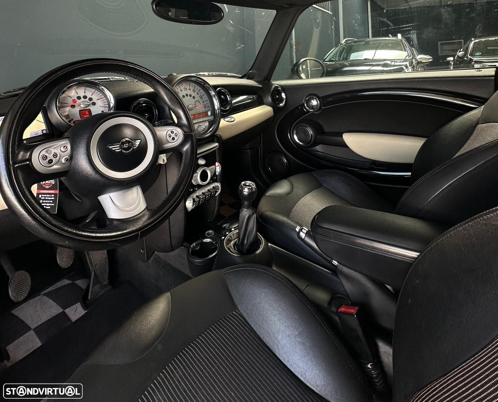 MINI 3 Portas Cooper D - 10