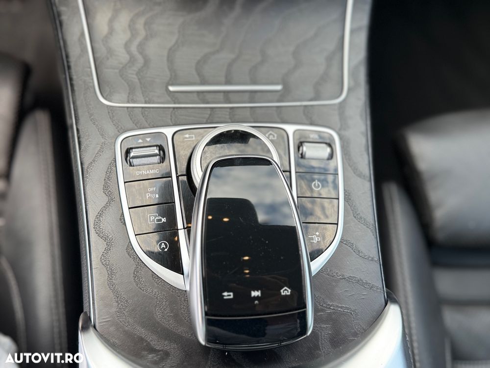 MERCEDES-BENZ C-Class 2021 — imagine 10