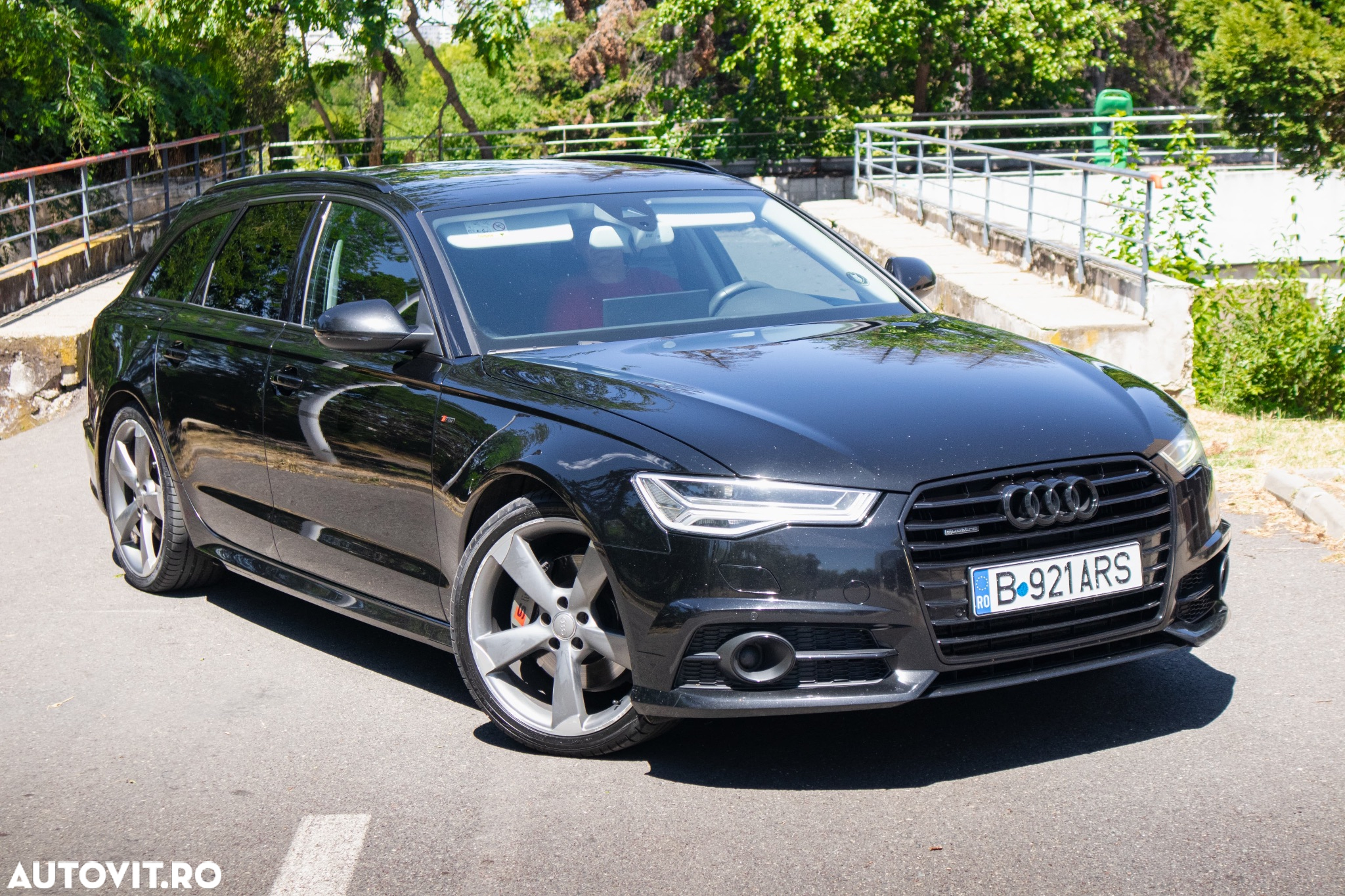 Audi A6 Avant 3.0 TDI quattro S tronic - 24