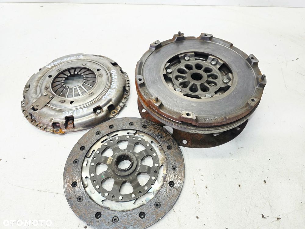 KOŁO DWUMASOWE SPRZĘGŁO AUDI A4 B9 A5 8W 2.0 TDI 0CX105266 16/26 - 1