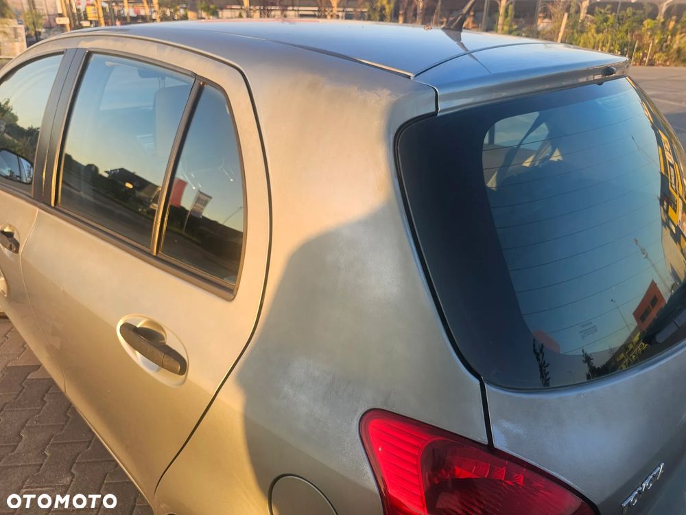 Toyota Yaris 1.3 Luna A/C - 25