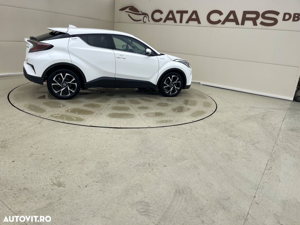 Toyota C-HR Hybrid Club - 17
