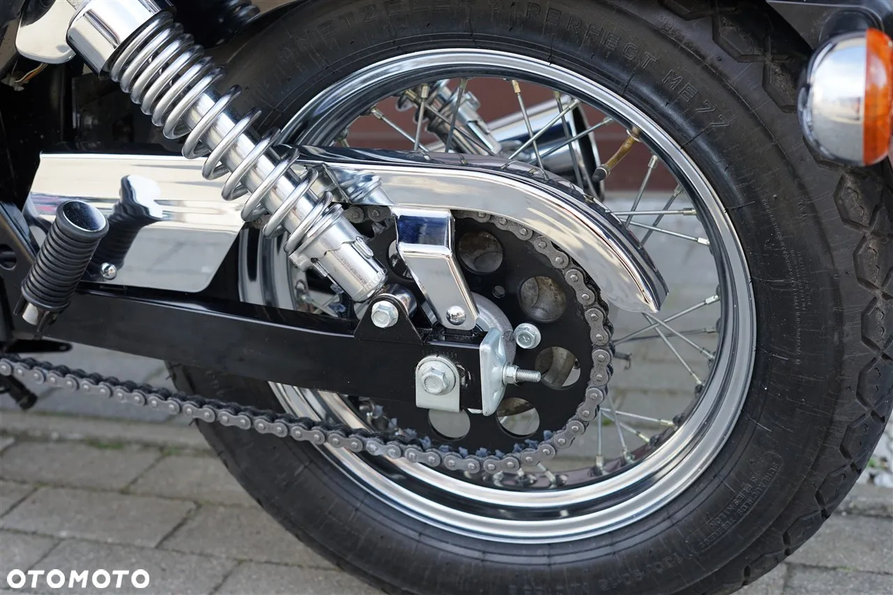 Suzuki GZ - 24